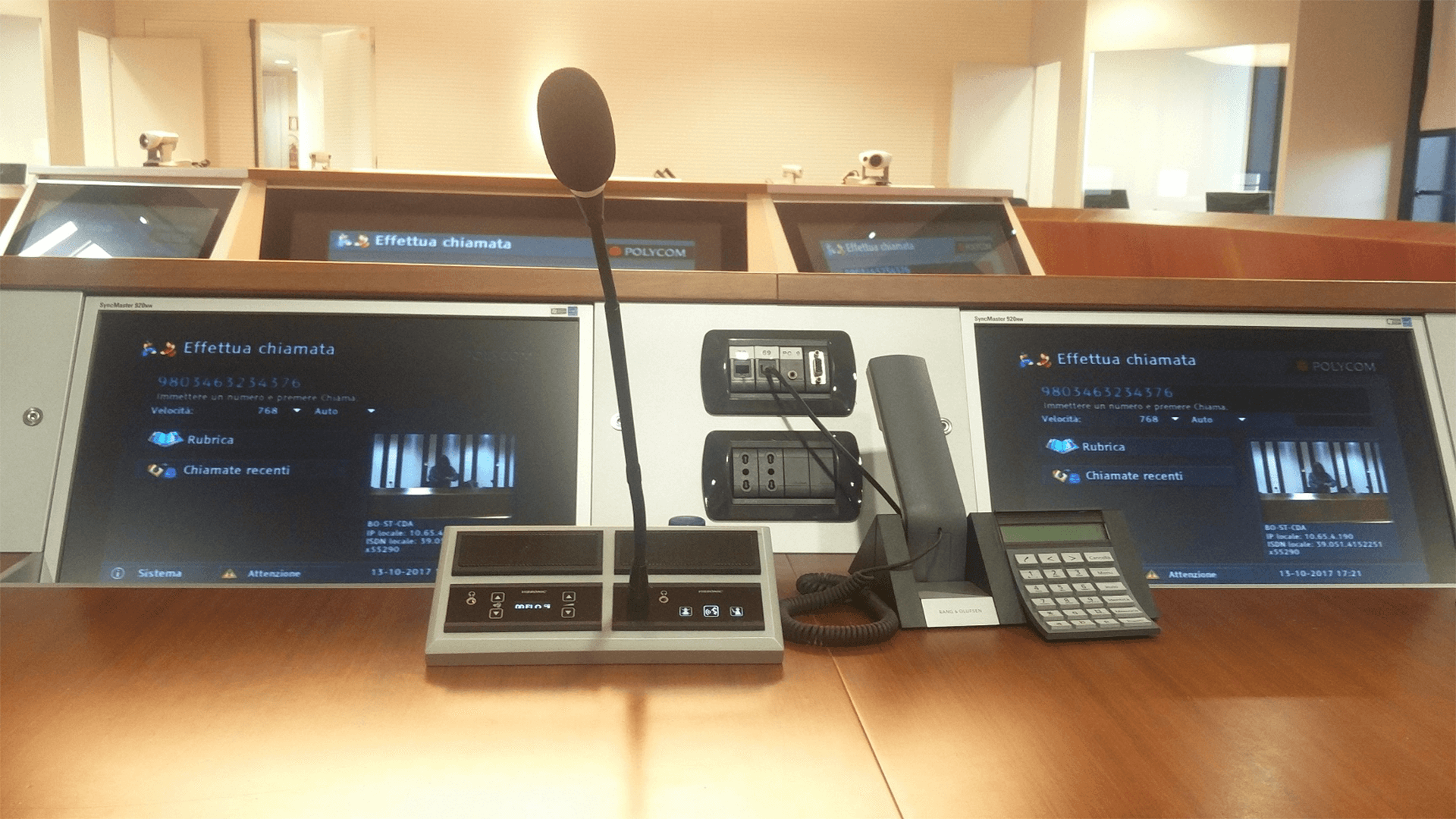 VISSONIC serve in Italian High End Conference Room(图1)